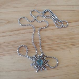 Snowflake necklace